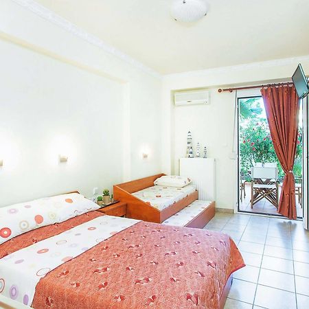 Casa Di Mare Poseidon Apartment Olympiakí Aktí Ngoại thất bức ảnh